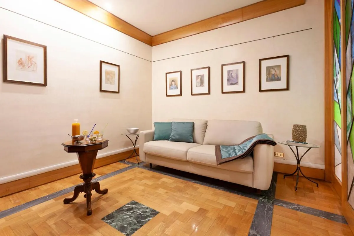 Harry'S Bar Trevi Luxury Apartments - Sardegna Rome