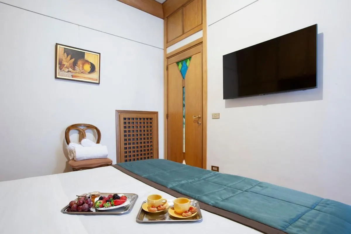 Harry'S Bar Trevi Luxury Apartments - Sardegna Rome